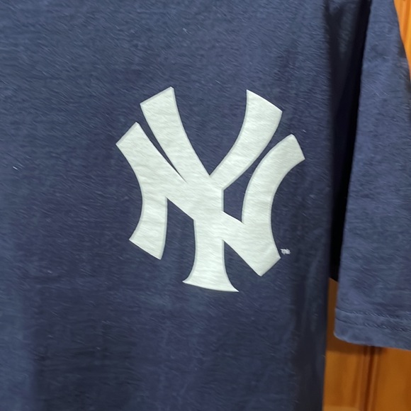 NY Yankees Mark Teixeira T Shirt - Picture 2 of 6